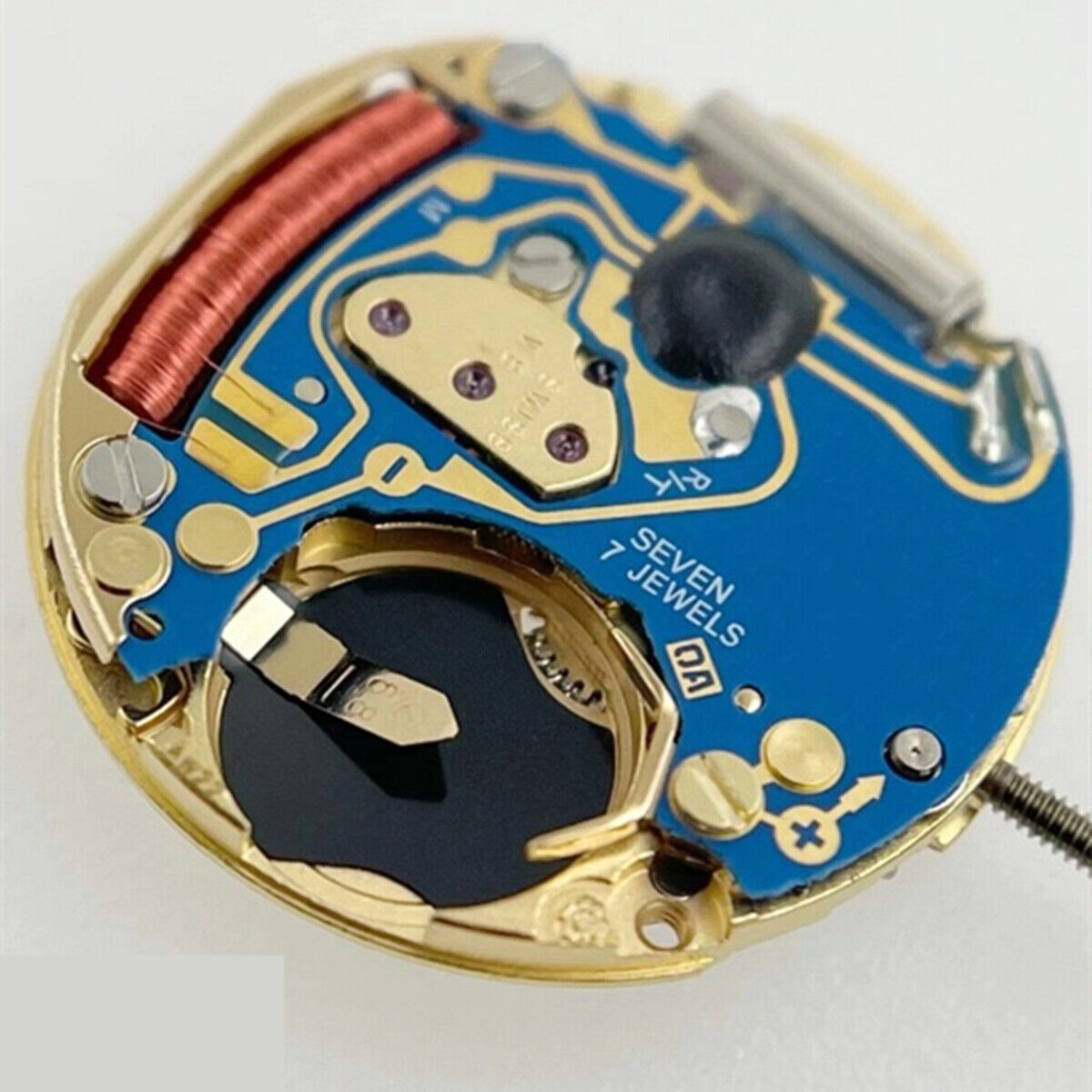 ETA 956.112 Swiss quartz watch movement showcasing three hands and date function at 6 o?clock for precise timekeeping.