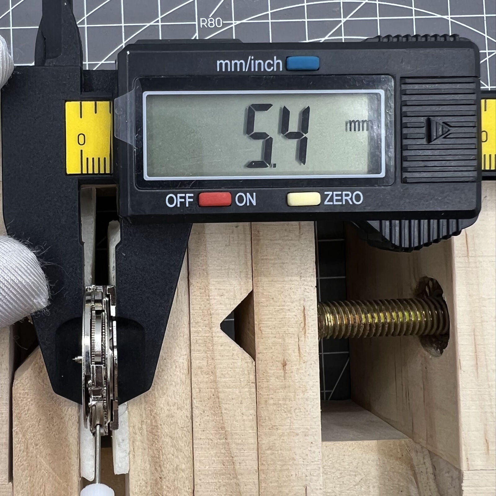 MINGZHU DG2813 automatic watch movement with big date, perfect 8205/8215 replacement part