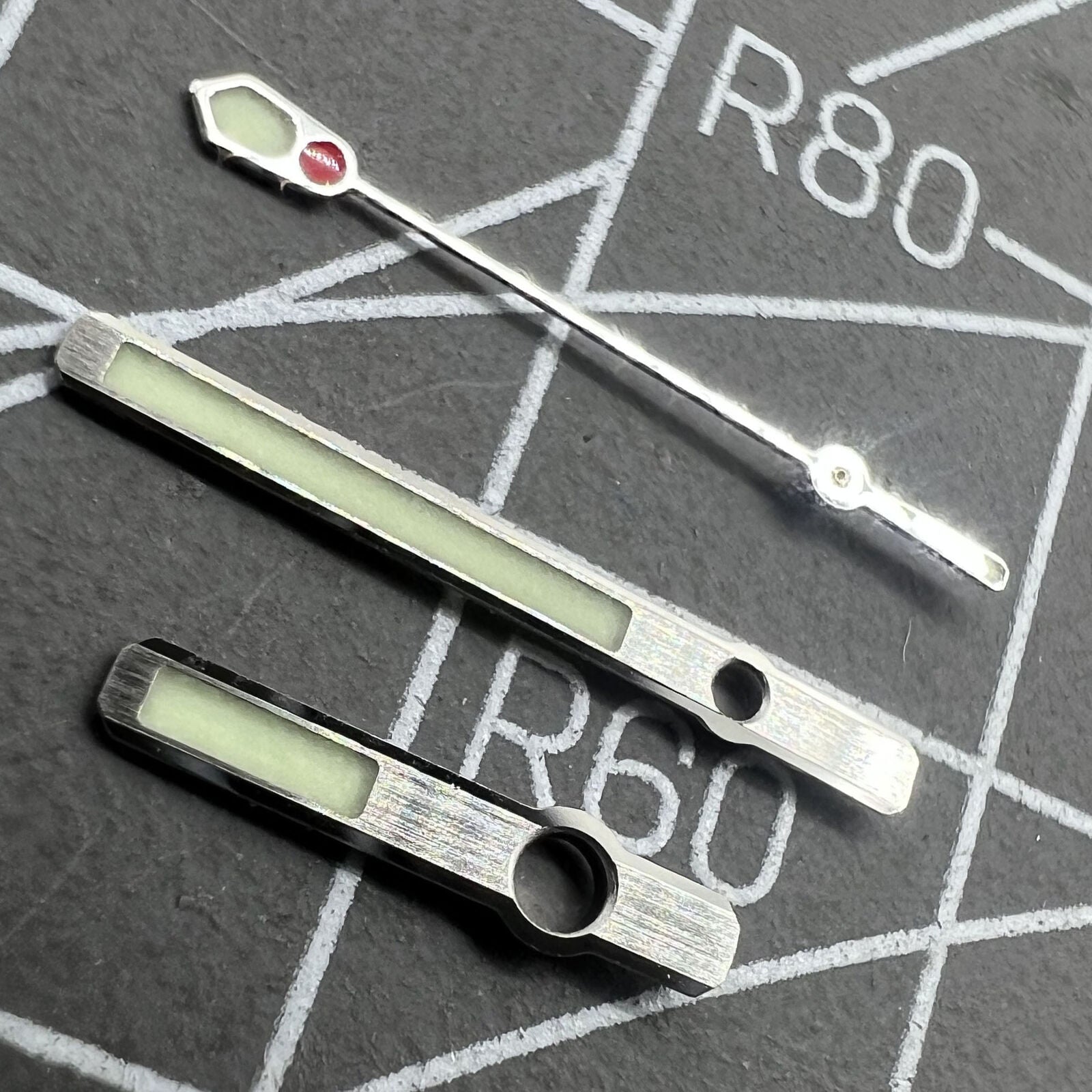 Trim C3 Super Lume silver watch hands for SKX007 with NH35/NH36, bright and stylish upgrade.