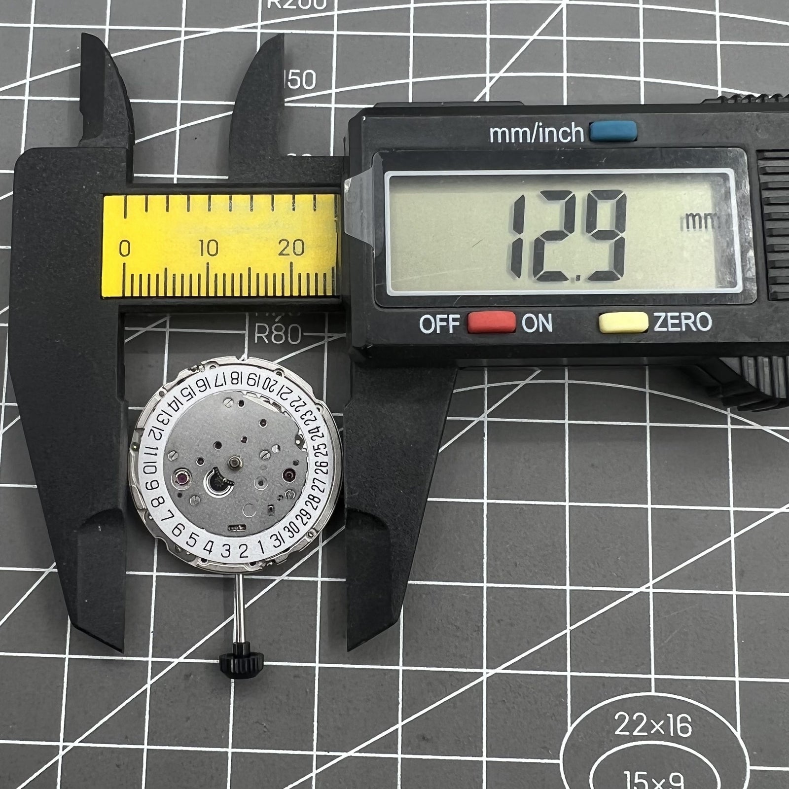 Miyota 9019 automatic watch movement with mechanical date display at 6 o'clock, precision Japanese brand.