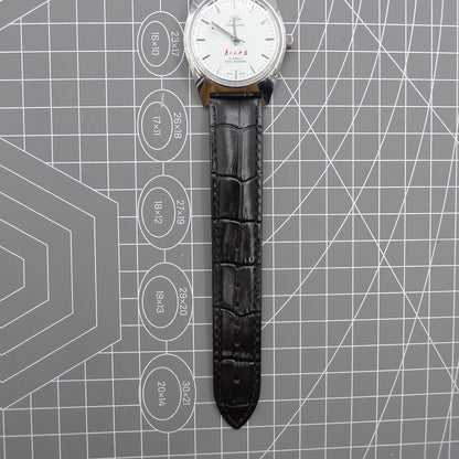Shanghai Factory 37mm 7120 men's manual mechanical watch, durable shock-resistant design, classic style, premium accessory.