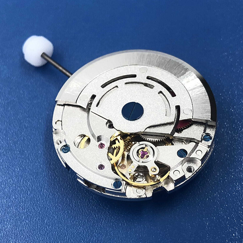 DG2813 silver automatic watch movement featuring adjustable 24-hour GMT hand and 4-hand precision design.