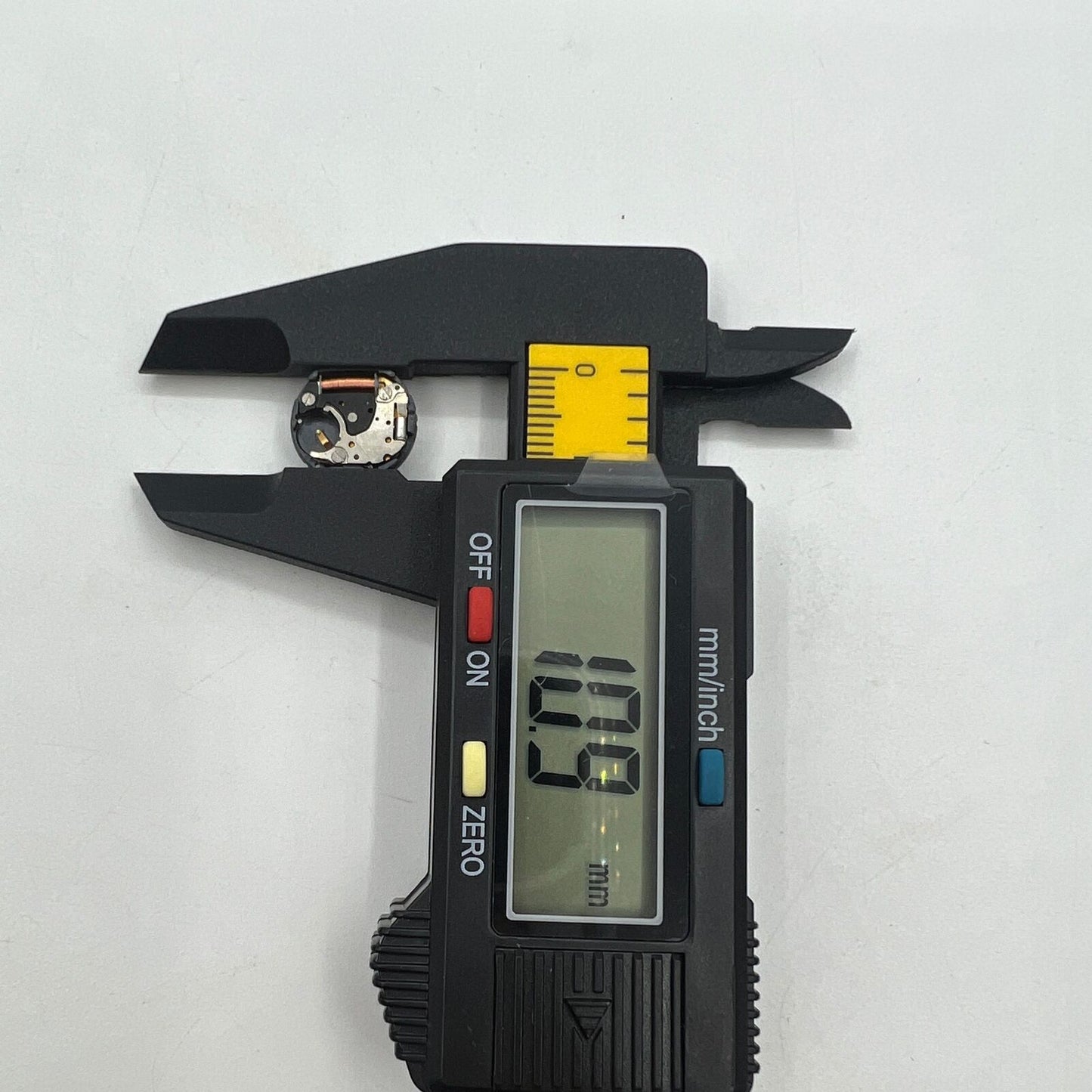 Hattori Epson TMI YL60A quartz watch movement by Hattori Epson for accurate timekeeping in watch accessories.