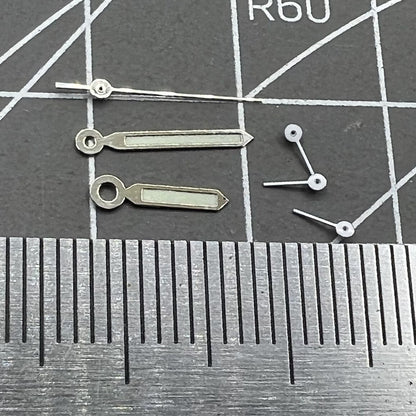 Aiguilles de montre luminescentes vertes 11 x 11 x 8 mm, garniture argentée, pour mouvement Epson VD53, VD54, VD57
