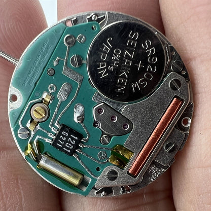 ETA 955.414 Swiss quartz watch movement with date display at 6 o'clock, precision parts for watch repair.