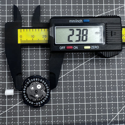 Seiko Quartz 7T92A watch movement, high-precision Japanese craftsmanship for reliable timekeeping.
