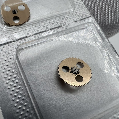 Ref.1482 ETA 7750 ratchet wheel spare part, precision watch mechanism repair.