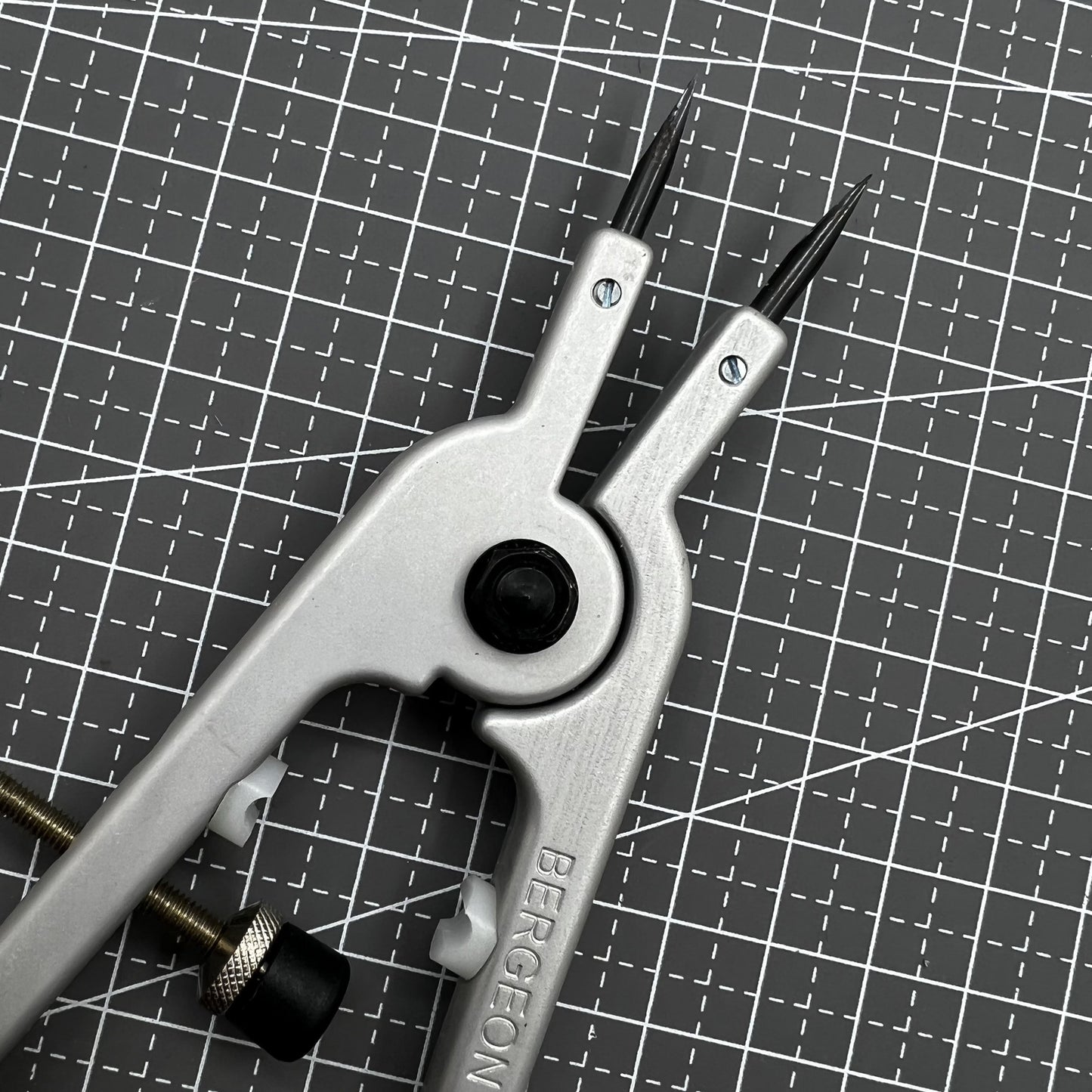 Bergeon Swiss Uhr Federschlitz Zangenwerkzeug Modell 6618