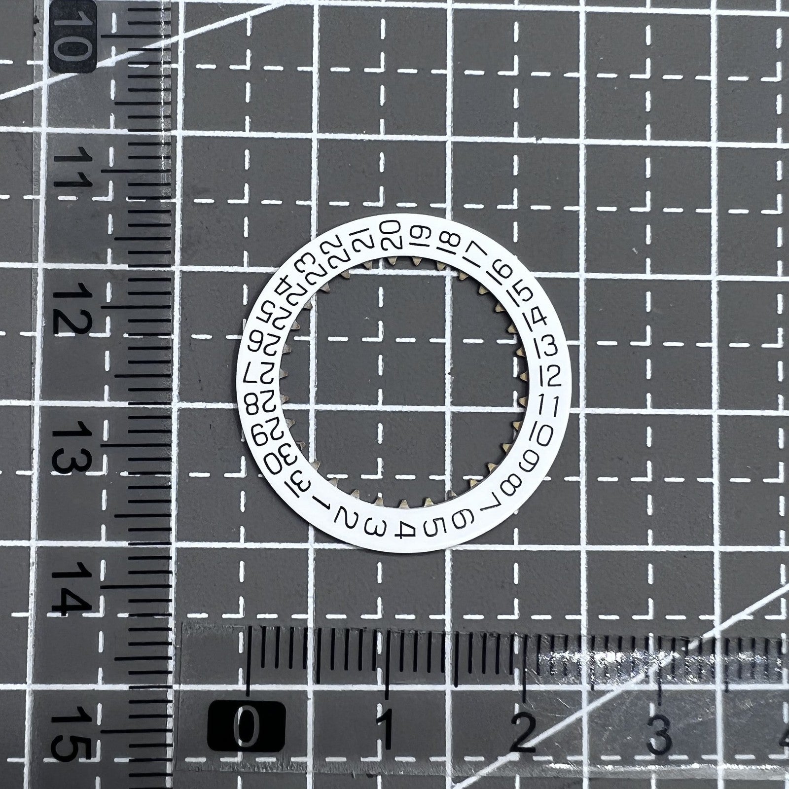 ETA7750 watch movement with genuine white date wheel, precision Swiss mechanism for watch accessories