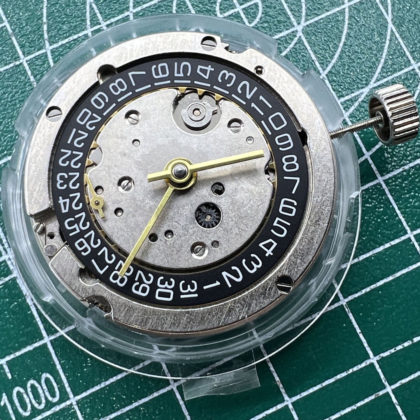 Seagull ST25 GMT automatic watch with mechanical movement and small second at 9 o?clock, ideal for watch enthusiasts.