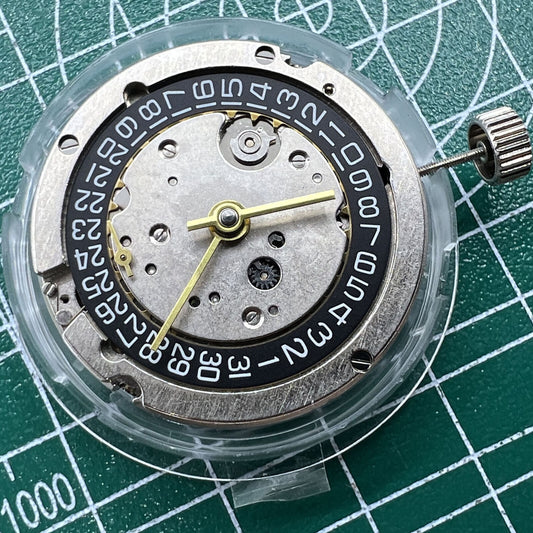 Seagull ST25 GMT automatic watch with mechanical movement and small second at 9 o?clock, ideal for watch enthusiasts.