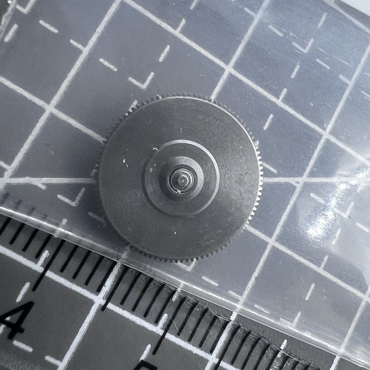 2 Stück Komplettes Uhrwerk Fass mit Zugfeder passend für NH36 Uhrwerk Japan