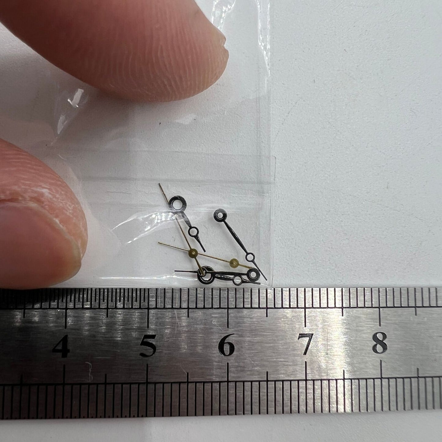 Black NO.1300 watch hands set for Miyota 2035, lengths 13mm/11mm/8mm, precision-crafted accessory