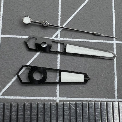 13 mm hohle schwarze Zierleisten mit blauer Leuchtmasse für mechanisches Uhrwerk NH35 NH36 