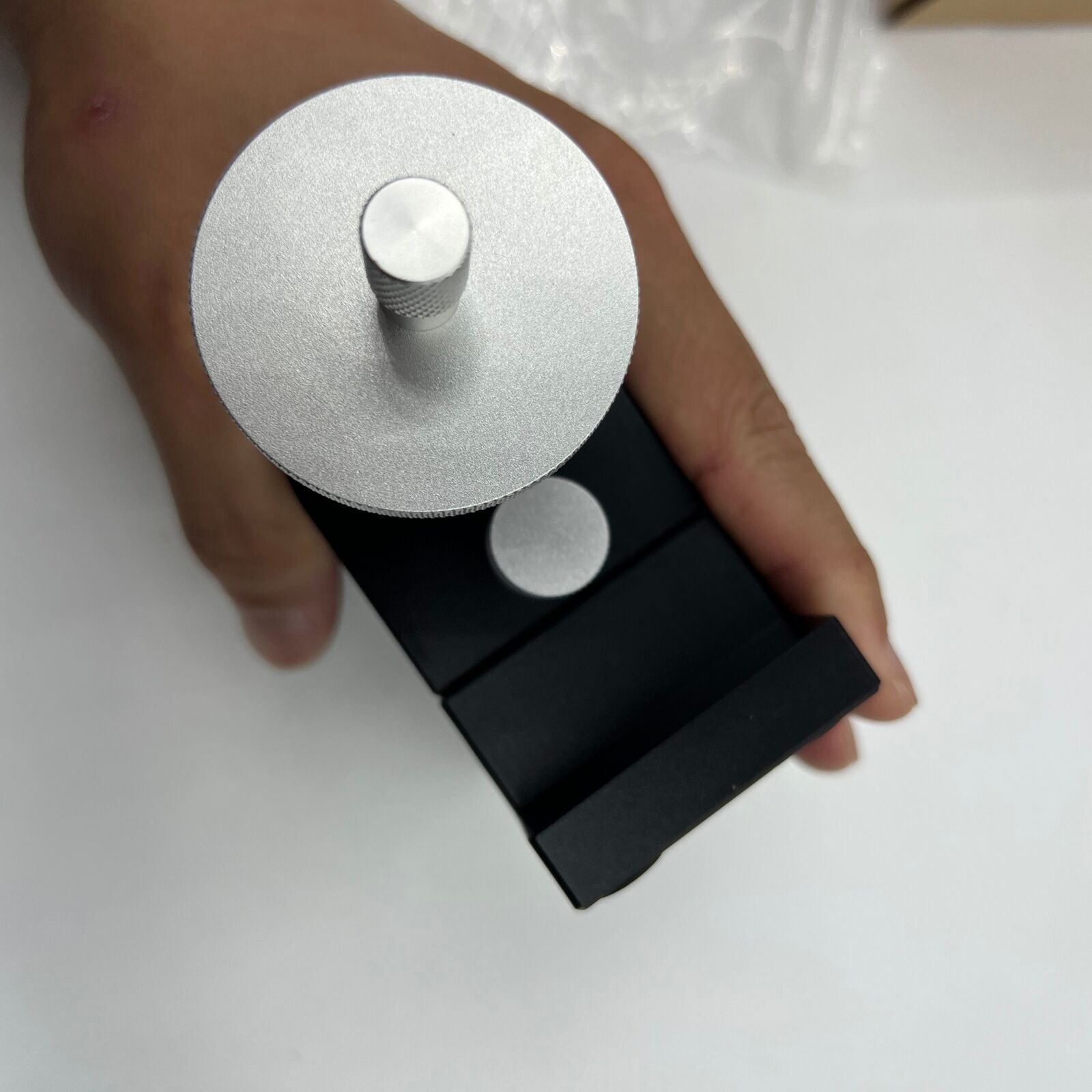 Adjustable watch strap link pin remover tool for precise bracelet chain resizing.