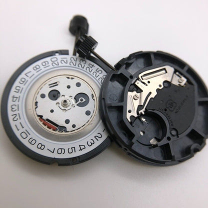Swiss ETA 805.112 quartz watch movement with 3 hands and date at 3/6, precise timekeeping