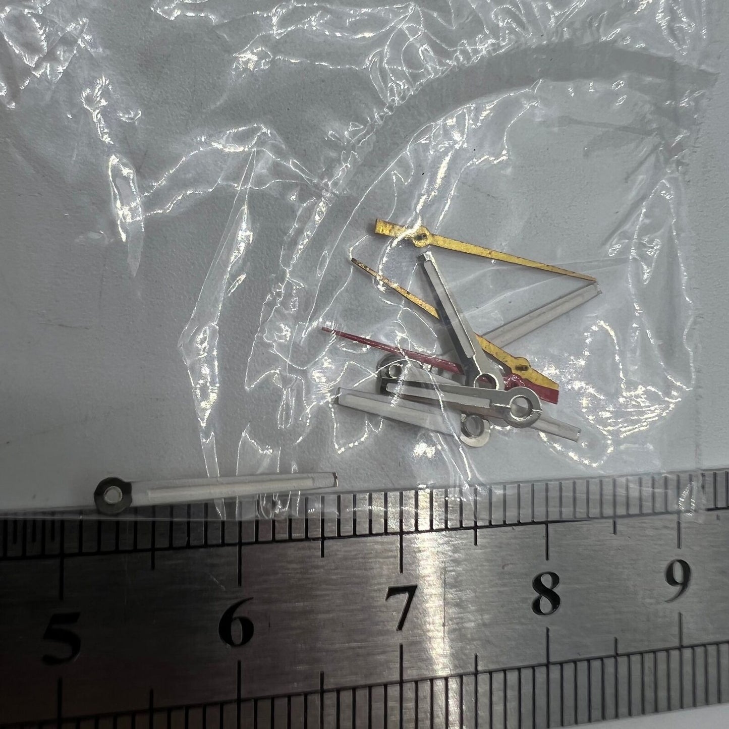 Aiguilles de montre luminescentes argentées pour mouvement à quartz Miyota 2035 P1-H4-C120 