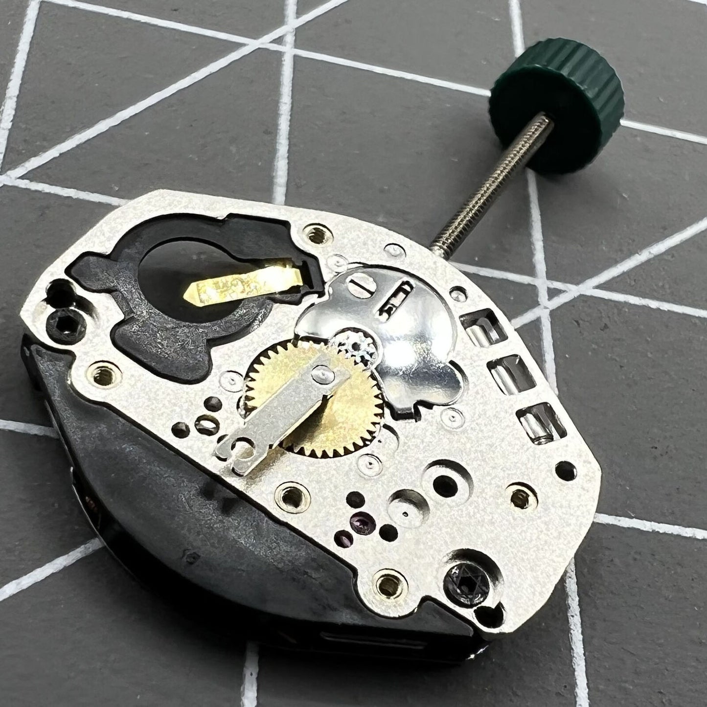 Swiss Made Ronda 1062 quartz watch movement with 2 hands, precision Swiss parts, ideal for watches.