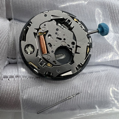 Miyota 6N10 quartz movement watch accessory with luminescent hands and date window at 3 o?clock.