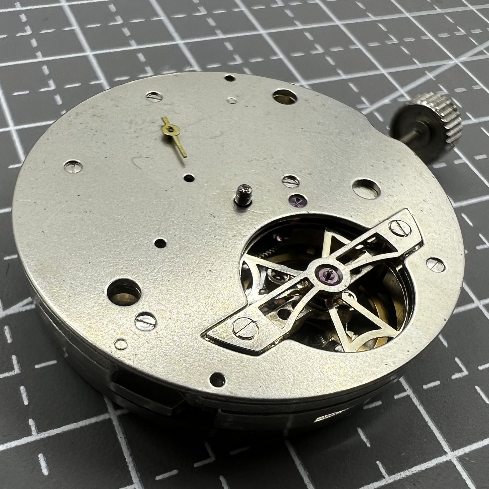 Seagull Tianjin ST25 automatic watch with small seconds at 12 o'clock, classic design accessory.