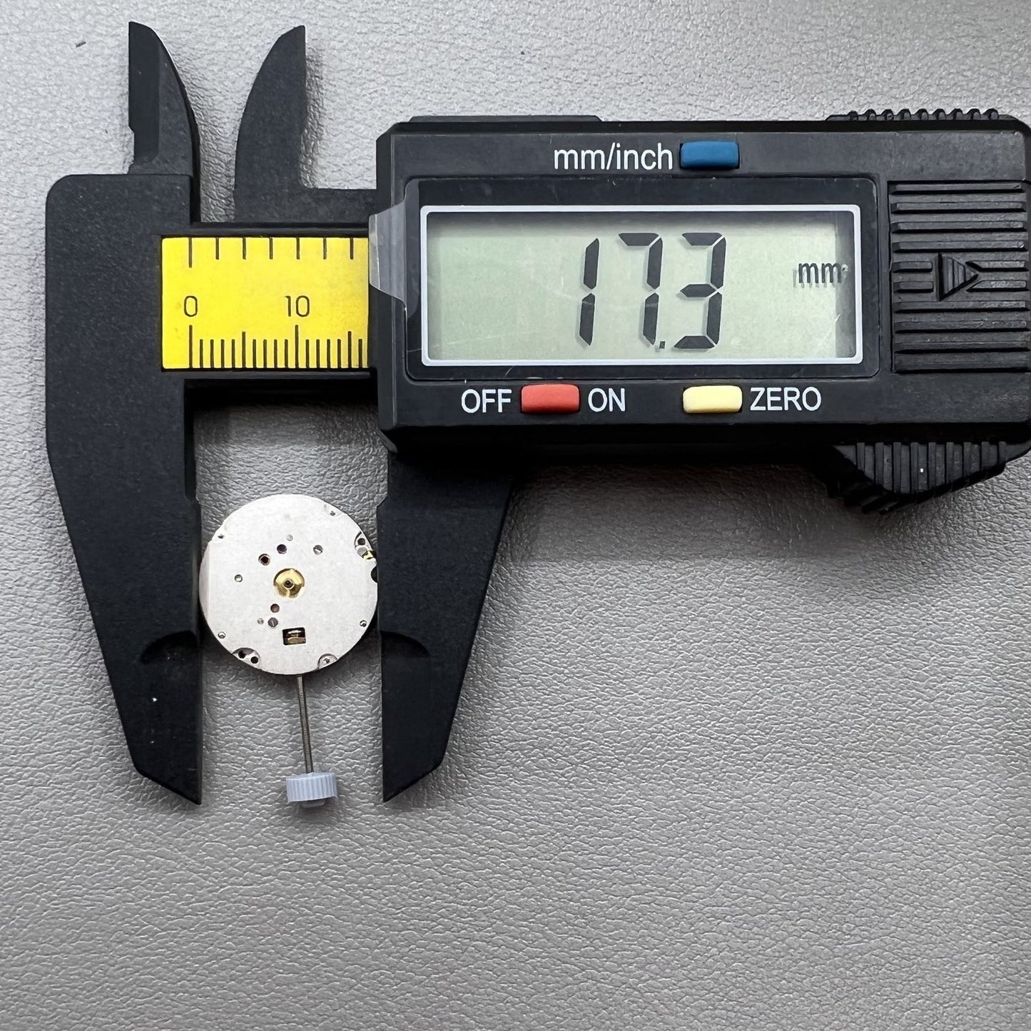 Schweizer Ronda 773 3 Hände Quarz Uhr Bewegung