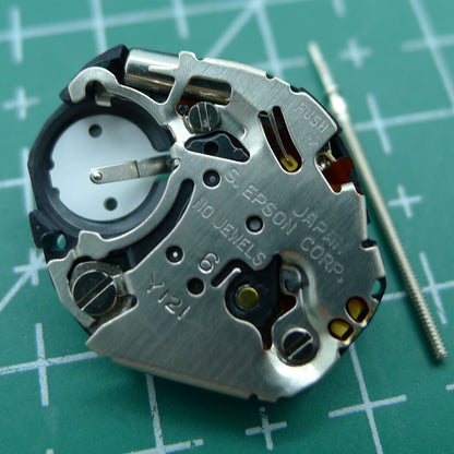 Hattori TMI Y121 quartz watch movement, precise and durable replacement for repair projects