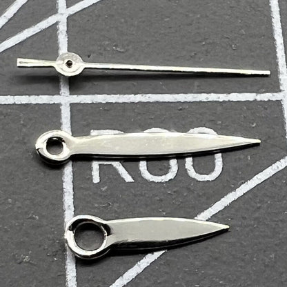 NO.1518 silver watch hands set for Miyota 2035 movement, precision-designed for sleek watch repairs.