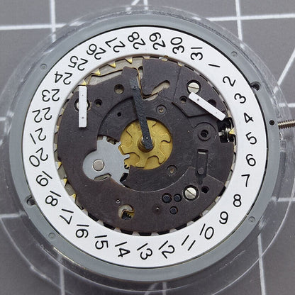 Swiss ISA 8172 quartz watch movement with date display at 4 o?clock, compatible replacement for ISA 8162.