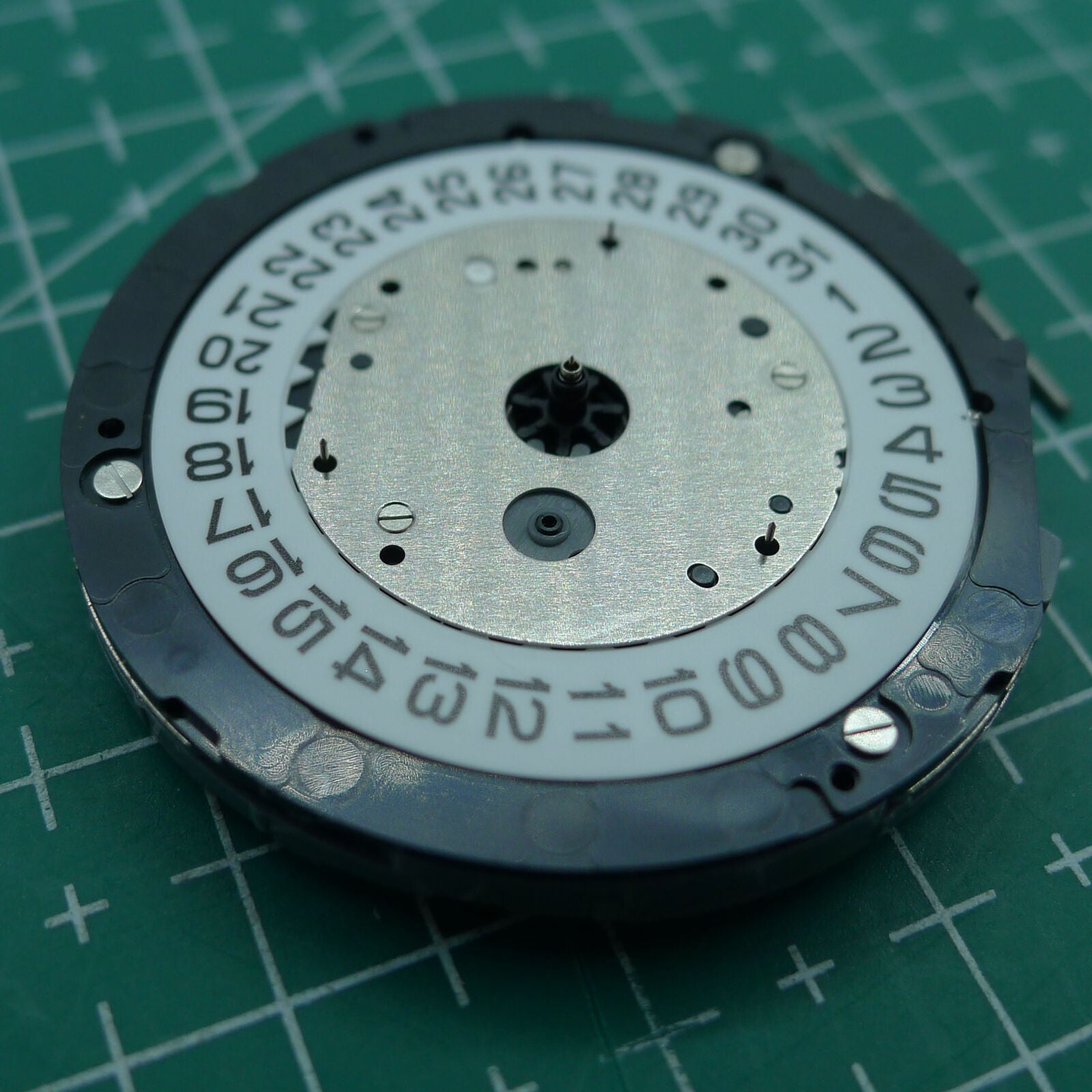 Miyota 6S30 quartz watch movement with date at 4 o?clock and small seconds at 2, 6, 10 by Wholesale