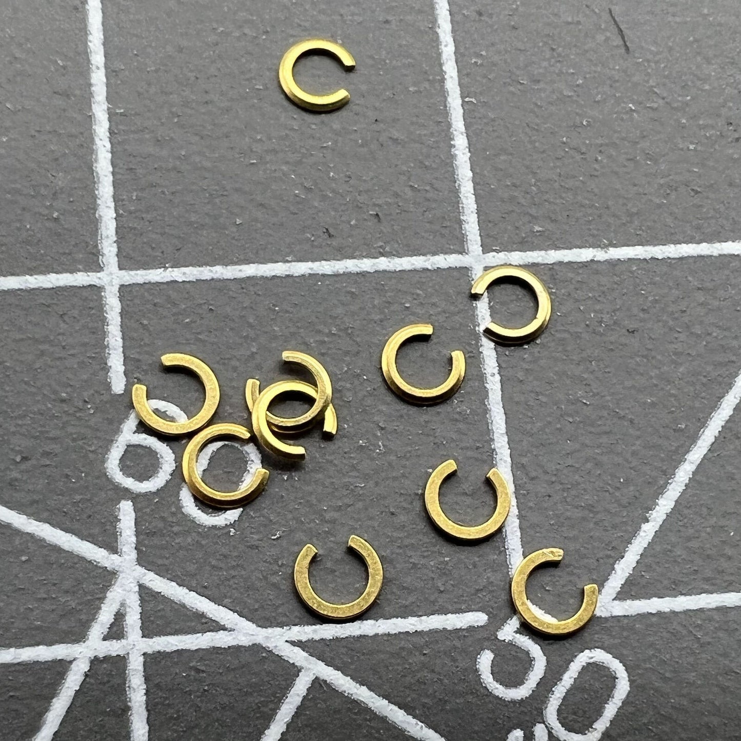 50-piece Miyota 8200 weekly dial jumper spare parts for precise watch accessory repairs