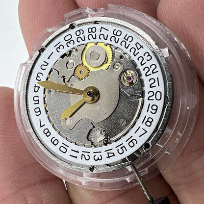 SHANGHAI 2824 automatic mechanical watch movement in silver with date display at 3 o'clock, China made.