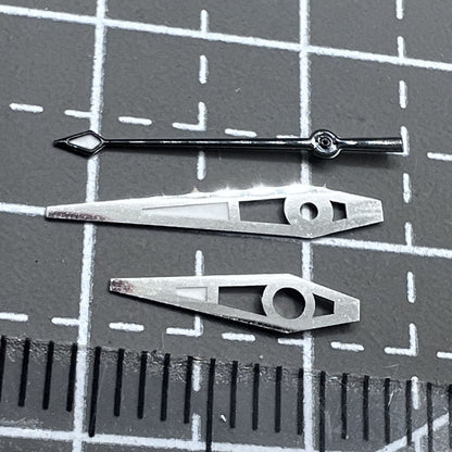 Große Pfeilzeiger Lume Schwarz Silber Akzente passend für Seiko H35 H36 H38