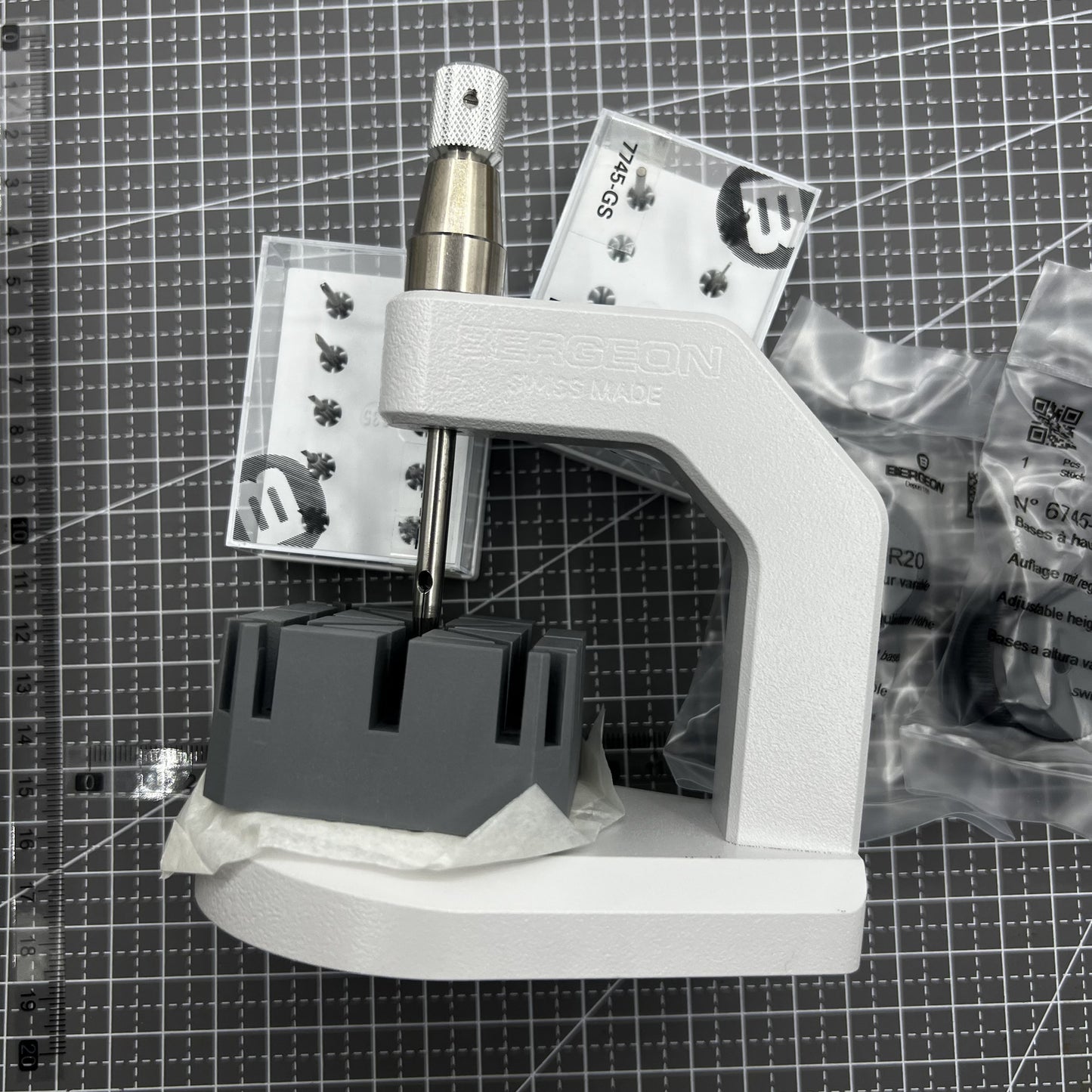 Bergeon Swiss Uhrarmband Pin Treiber Presse Modell 7745-100