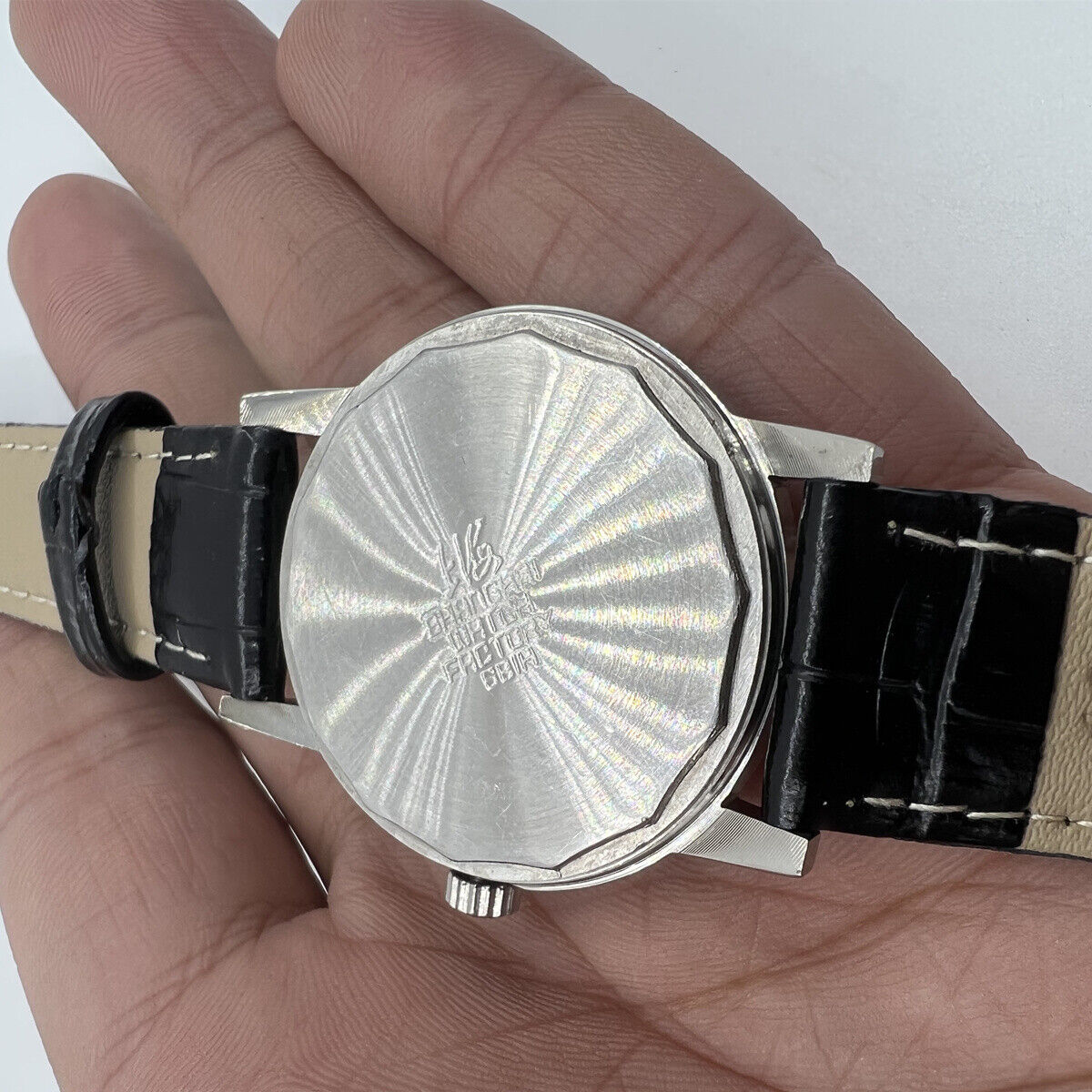 Shanghai 36mm manual mechanical watch 8120, white dial, 17 jewels, classic style for elegant everyday wear.