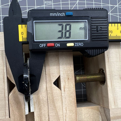 Hattori Epson TMI VS43A solar quartz watch movement, Japan-made for accurate timekeeping.
