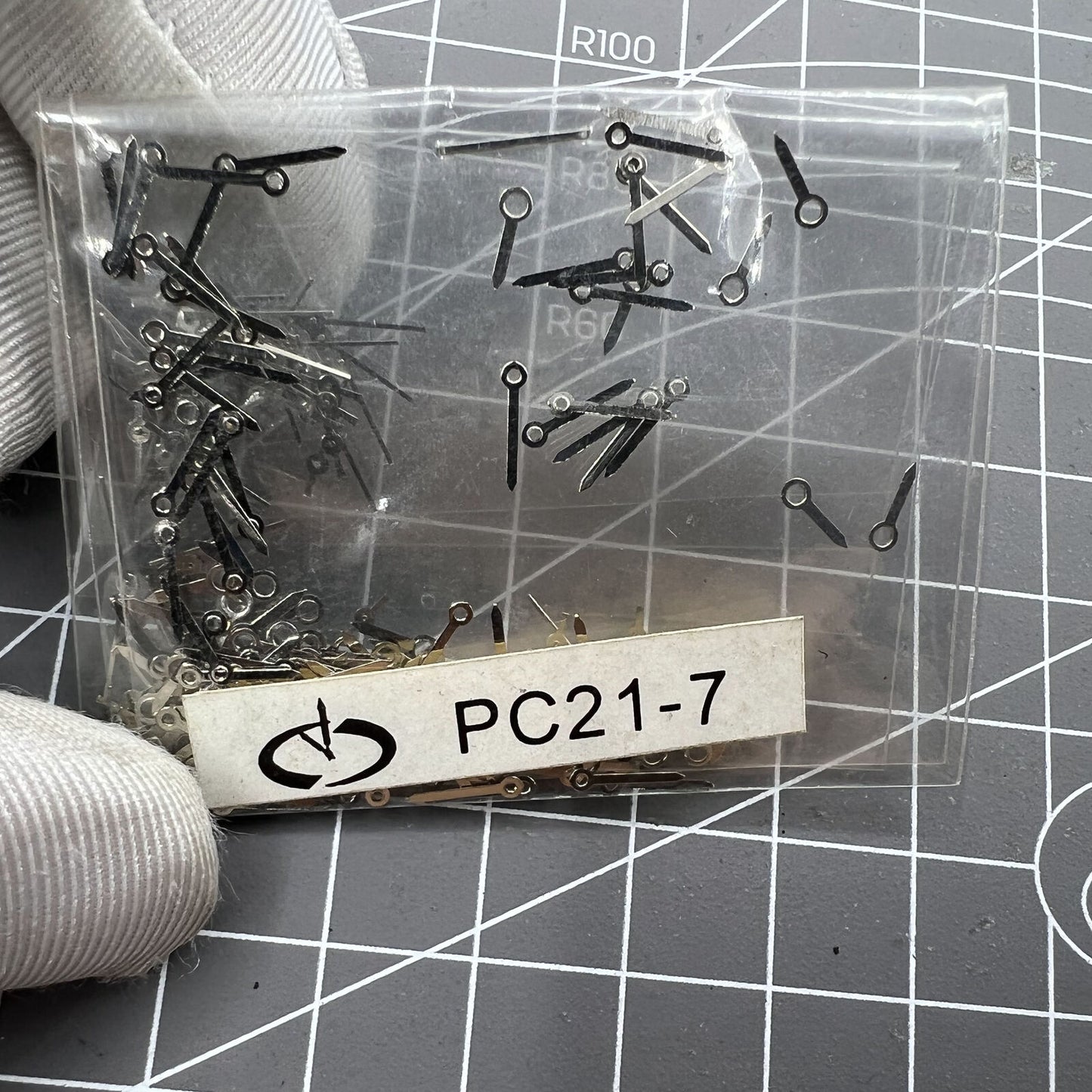 Lot de 100 aiguilles de montre argentées de 7 mm pour mouvement à quartz Hattori Epson PC21