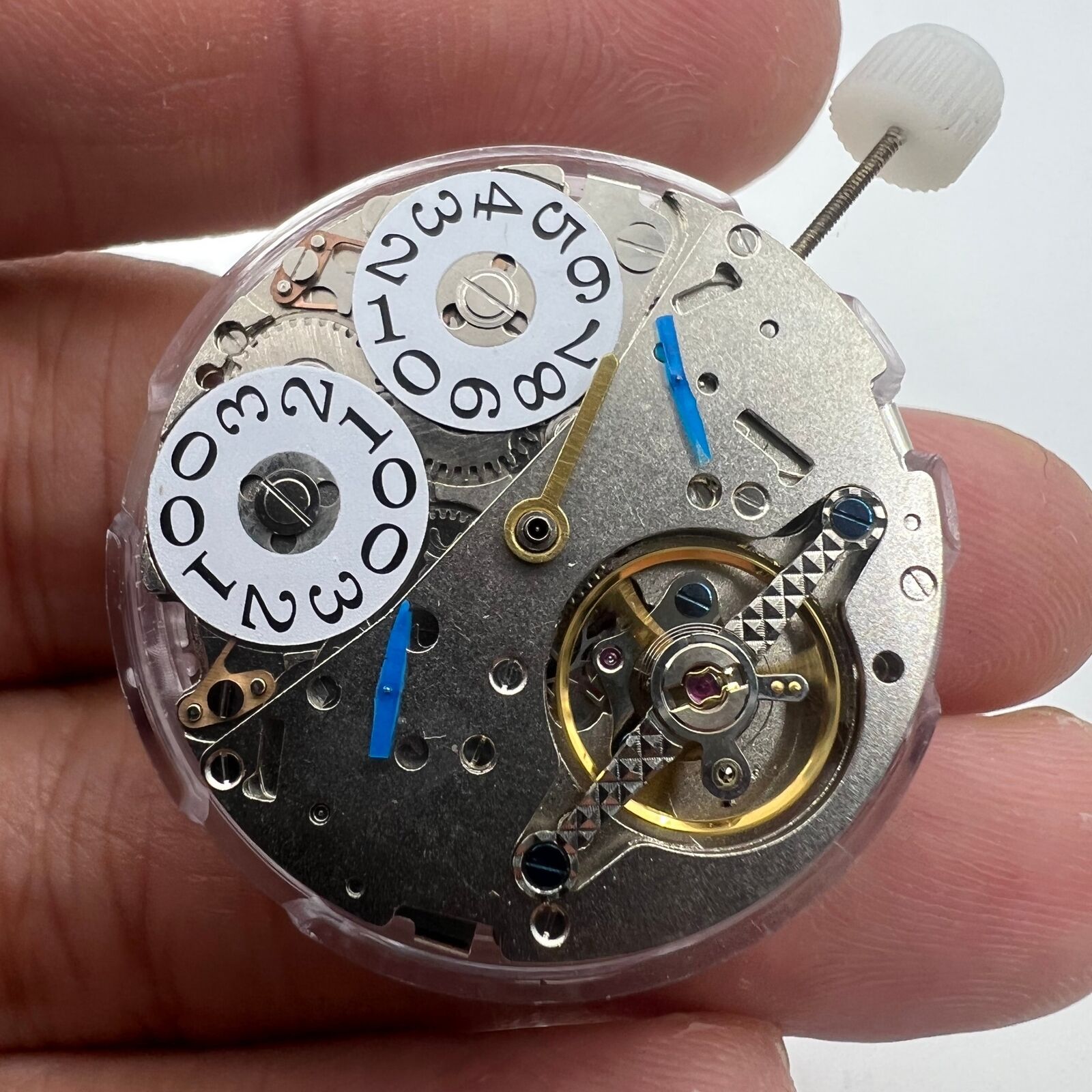 China Made LB20 automatic watch with date at 12 o'clock, multifunctional design ideal for daily wear.