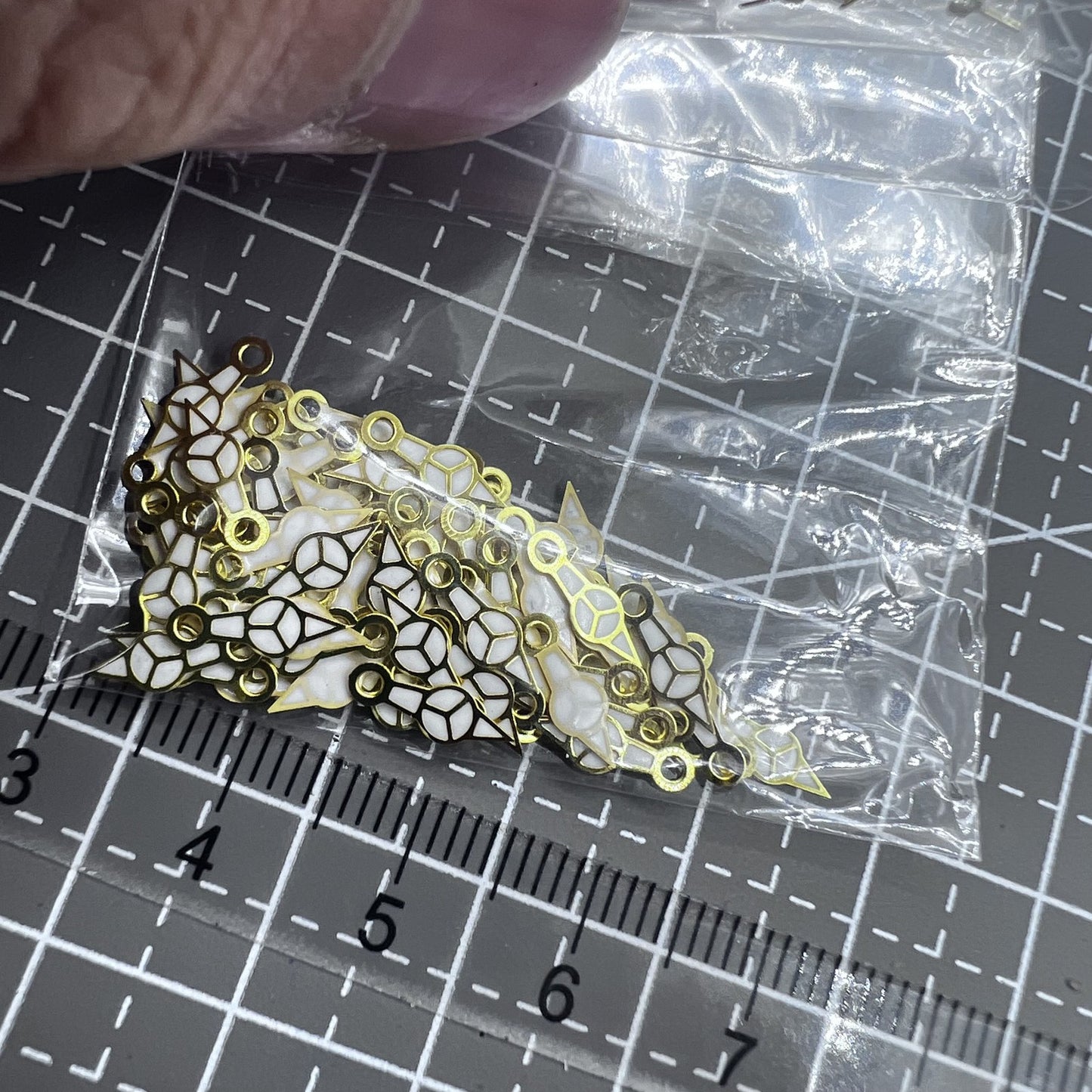 Lot de 100 aiguilles de montre luminescentes vertes à bordure dorée de 12 mm pour Miyota 2035 2115 PC21 