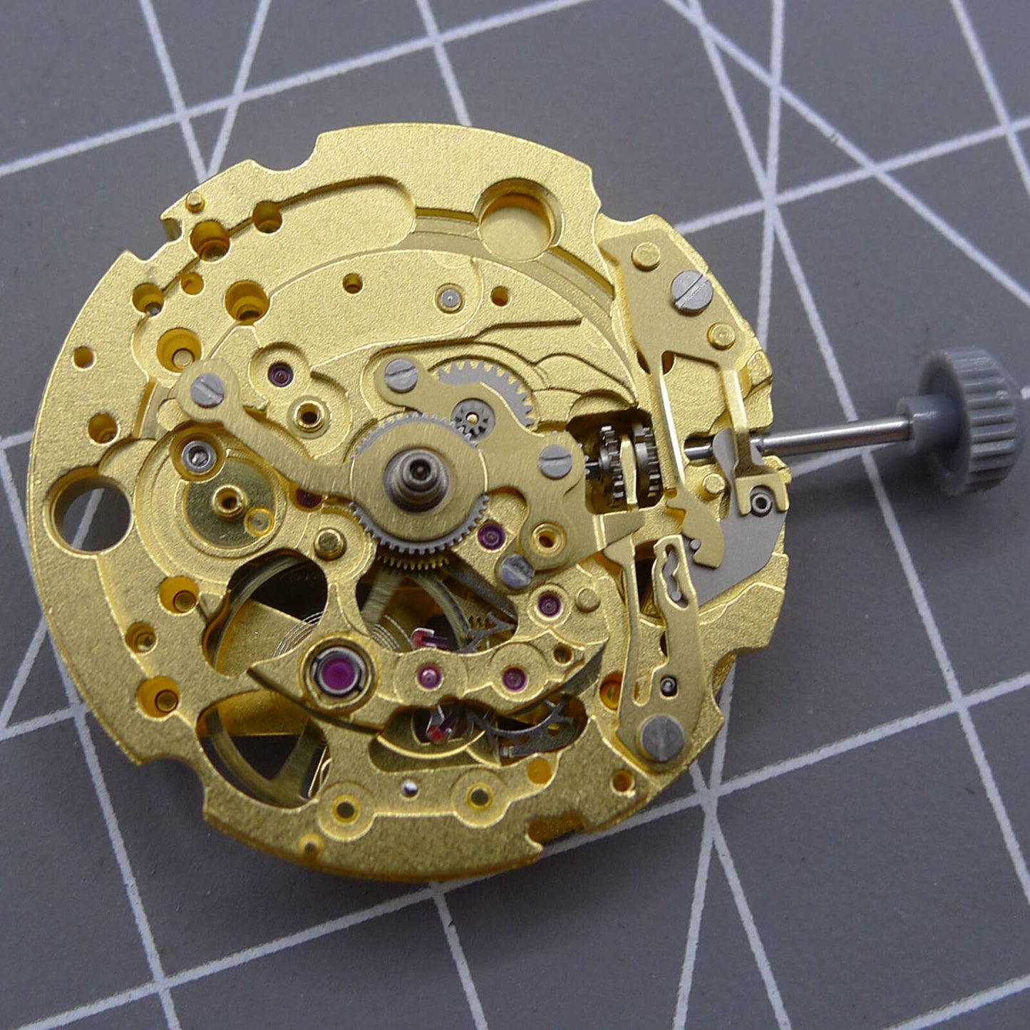 Gold automatic watch movement with 82S0 Japan Miyota mechanical precision by CITIZEN, ideal for luxury timepieces.