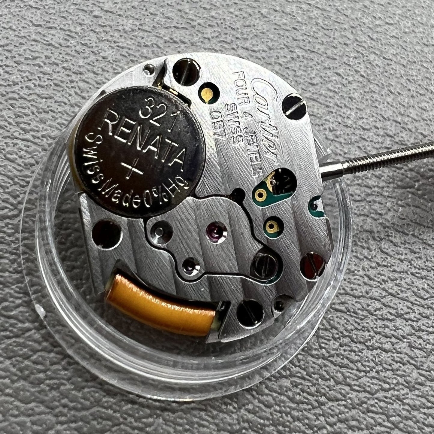 Cartier Original Swiss Quarz Uhr Modell CTR-057 Uhrwerk