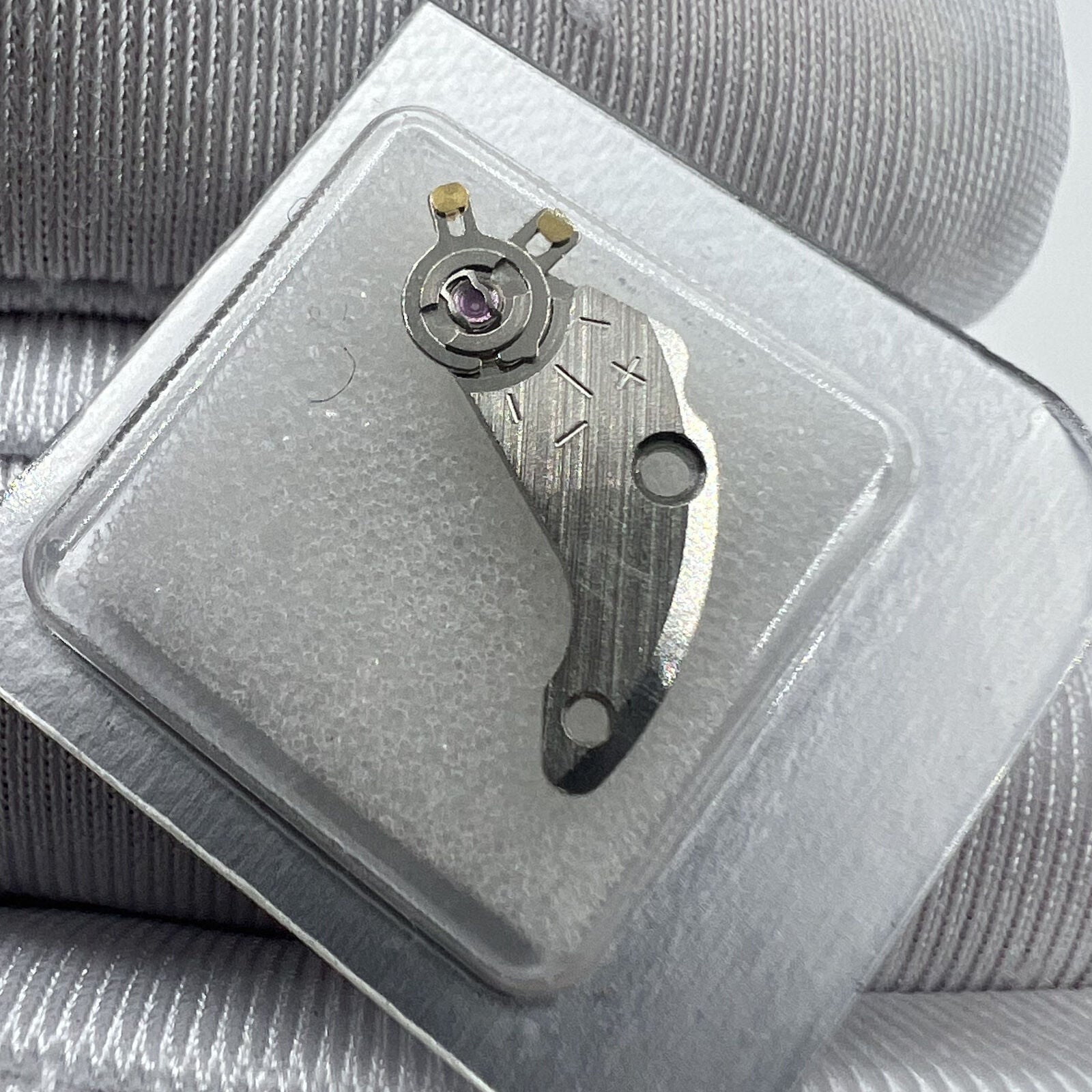 Splint of Balance Wheel for Miyota 4R35, compatible with Seiko 7S26 and 7S36 watch movements.