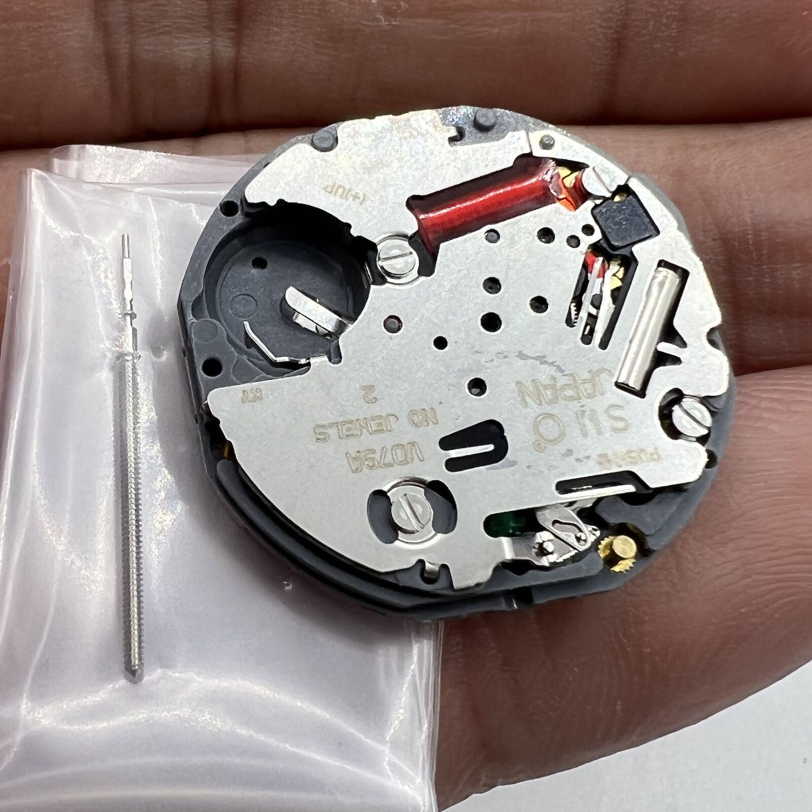 Hattori Epson TMI VD79A quartz watch movement by Japan Made, ensuring precise timekeeping accuracy.
