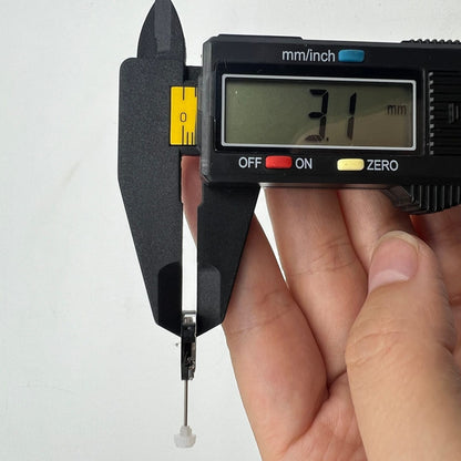 Sunon SL68 quartz watch movement with 3 hands, ideal for accurate watch repairs and replacements.