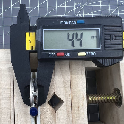 Swiss Made Ronda 4210B quartz watch movement for precise timekeeping in watch repairs.