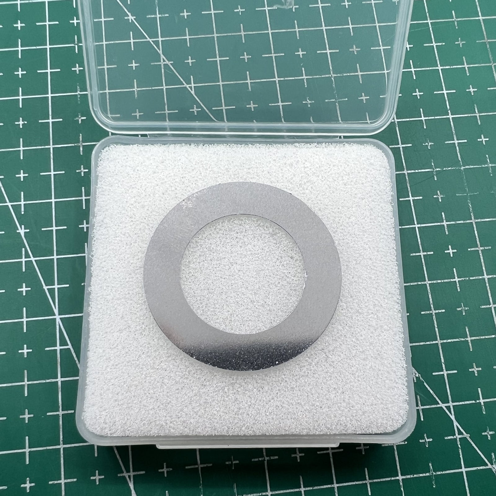 Generic 28.5mm AP front date disk wheel for 2813 movement, date@3 style, watch accessory part.