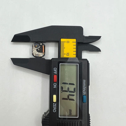 Hattori Epson TMI YL60A quartz watch movement with precise timekeeping for watch repair and assembly.