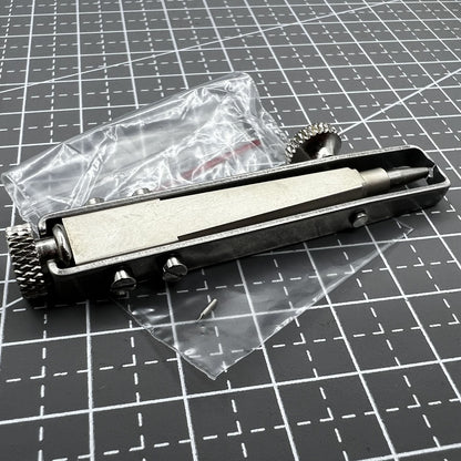 Outil pour retirer les aiguilles des montres du mouvement Eta 7750, grande aiguille des secondes, pince 