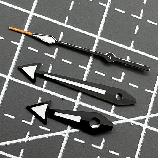 Green luminous arrow-shaped watch hands with black trim for Movement 8200/8215/8200, enhancing visibility and style.