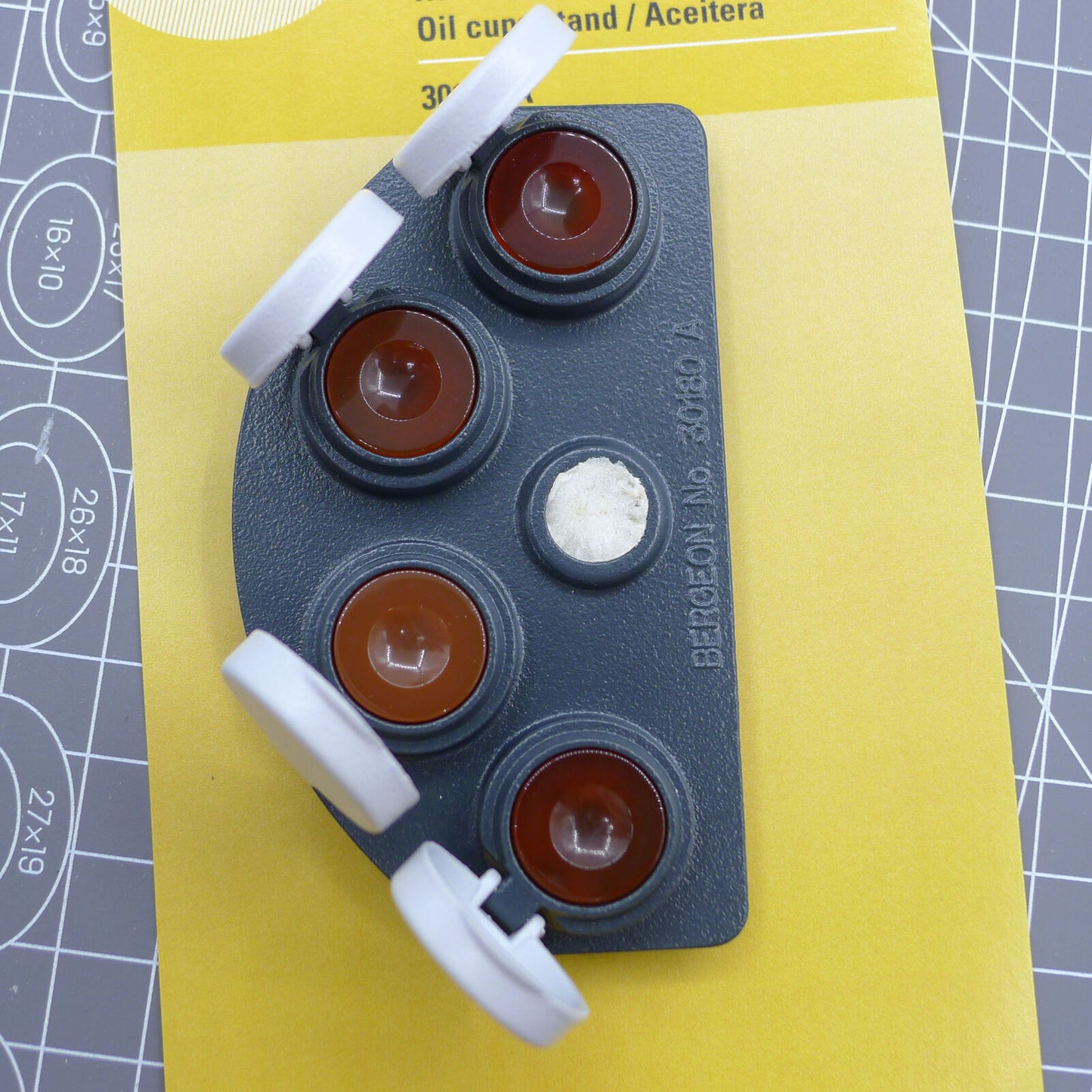 Bergeon 30180-A watch oil dip oiler stand, Swiss Made die-cast design for precise lubrication.