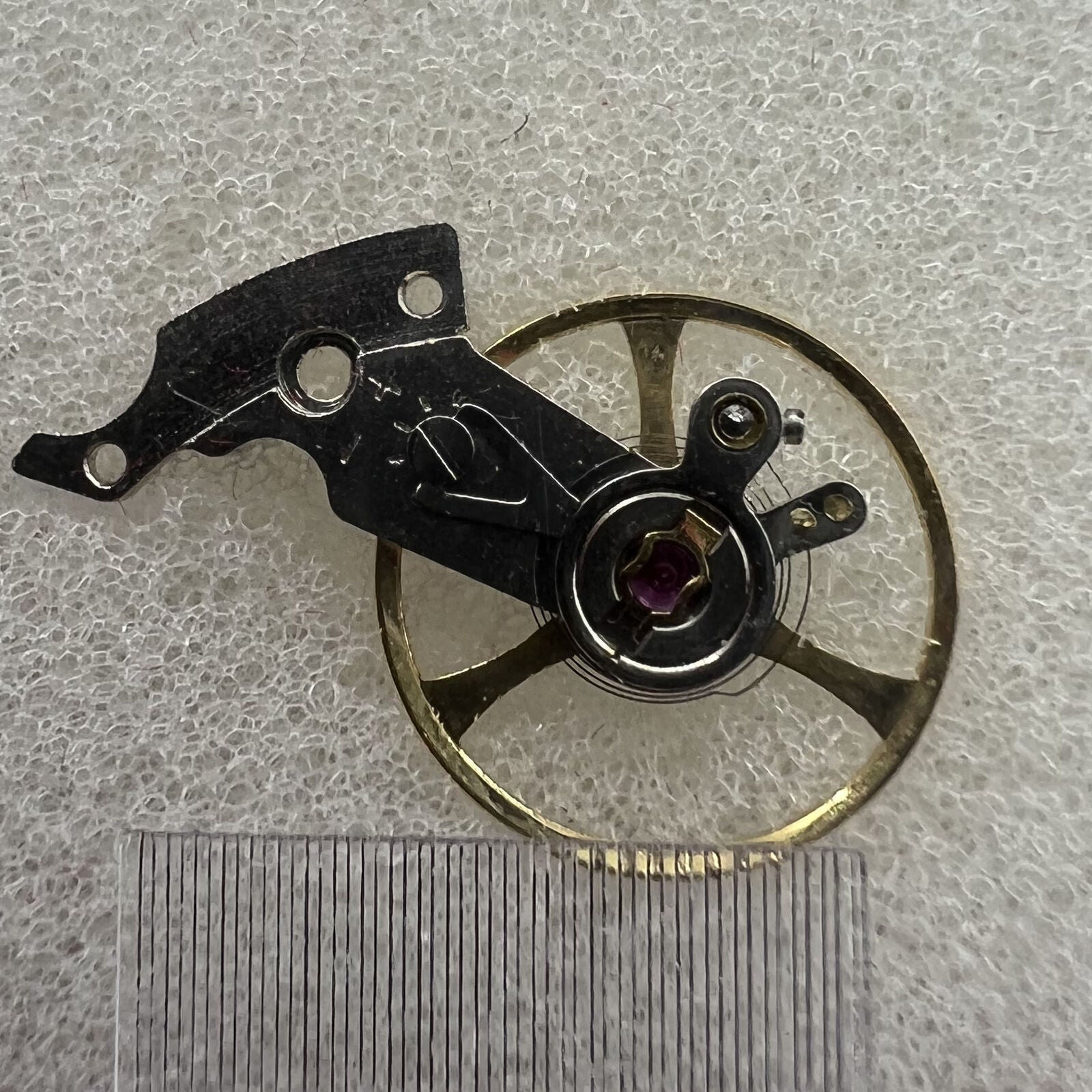 Balance wheel with splint for SHANGHAI 2824 movement, precision watch accessory for accurate timekeeping.